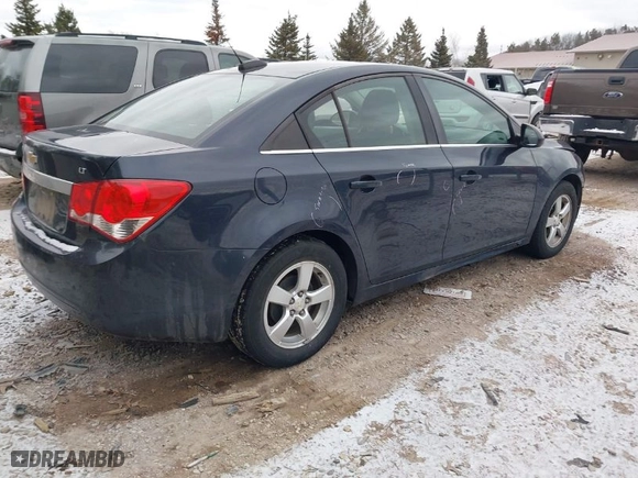2015 Chevrolet Cruze LT with VIN 1G1PC5SB1F7145395, listed as a IAAI auction lot 41337962 with 141,012 mi miles. Bid and sale history available at carsss.com. Image 4.