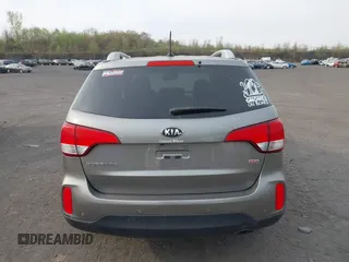 2015 Kia Sorento LX with VIN 5XYKTCA69FG584986, listed as a IAAI auction lot 41994391 with 118,760 mi miles. Bid and sale history available at carsss.com. Image 16.