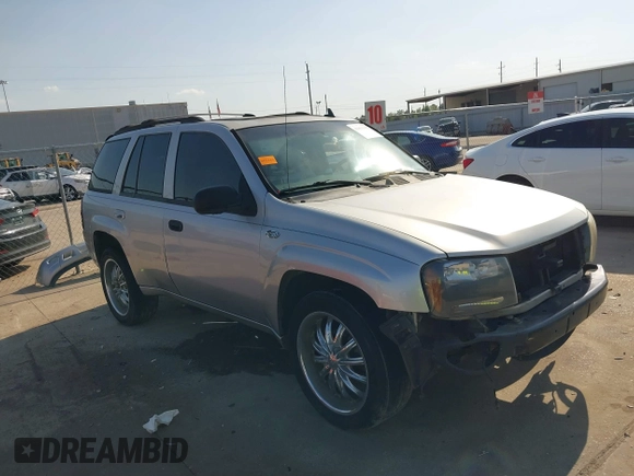 2007 Chevrolet TrailBlazer LS with VIN 1GNDS13S972108556, listed as a IAAI auction lot 41851089 with 225,235 mi miles and . Bid and sale history available at DreamBid. Image 1.