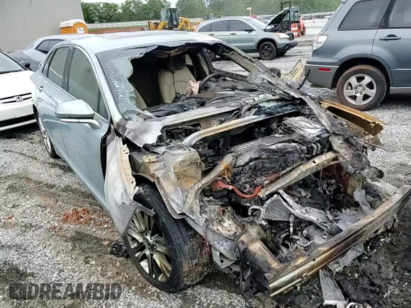 2013 Lincoln MKZ Hybrid with VIN 3LN6L2LU9DR825225, listed as a Copart auction lot 58397105 with Not provided miles and Salvage title. Bid and sale history available at DreamBid. Image 13.