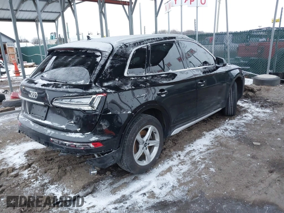 2021 Audi Q5 Premium with VIN WA1AAAFY4M2003069, listed as a IAAI auction lot 41374475 with 1 mi miles. Bid and sale history available at carsss.com. Image 4.
