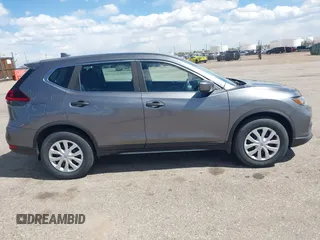 2019 Nissan Rogue SL with VIN 5N1AT2MV5KC830564, listed as a IAAI auction lot 42024737 with 121,523 mi miles and . Bid and sale history available at carsss.com. Image 13.