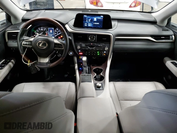 2022 Lexus RX with VIN 2T2HZMDA2NC323851, listed as a Copart auction lot 70025382 with 26,613 mi miles. Bid and sale history available at carsss.com. Image 8.