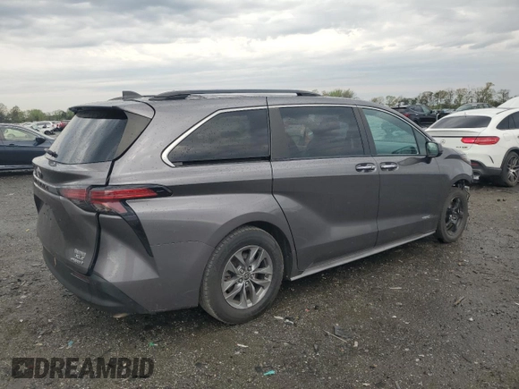 2021 Toyota Sienna XLE z VIN 5TDJRKEC7MS049563, wystawiony jako Copart lot #53114495 z przebiegiem 130 357 mil mil oraz Szkoda całkowita • Salvage title. Historia ofert i sprzedaży dostępna na DreamBid. Obrazek 3.