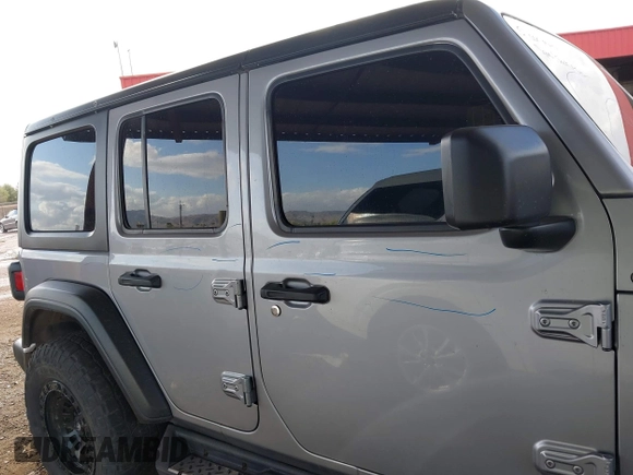 2020 Jeep Wrangler Unlimited Sport S z VIN 1C4HJXDN8LW126929, wystawiony jako IAAI lot #41949281 z przebiegiem 111 085 mil mil oraz . Historia ofert i sprzedaży dostępna na DreamBid. Obrazek 13.