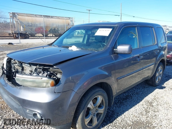 2015 Honda Pilot EX-L with VIN 5FNYF4H52FB070456, listed as a IAAI auction lot 41247639 with 182,998 mi miles and . Bid and sale history available at carsss.com. Image 18.