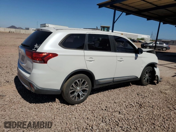 2018 Mitsubishi Outlander ES with VIN JA4AD2A36JZ021942, listed as a Copart auction lot 62025915 with 92,995 mi miles and Salvage title. Bid and sale history available at DreamBid. Image 3.