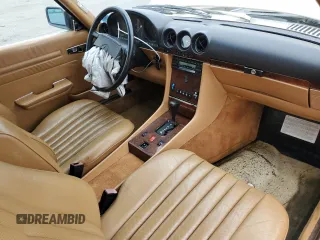 1989 Mercedes-Benz 560 with VIN WDBBA48D9KA102252, listed as a Copart auction lot 61684484 with 111,537 mi miles and Salvage Title. Bid and sale history available at carsss.com. Image 8.
