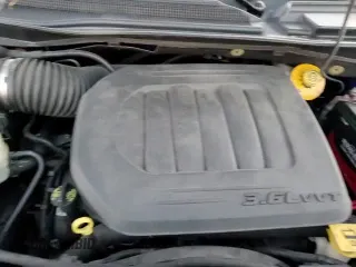 2019 Dodge Grand Caravan SE с VIN 2C4RDGBG9KR654566, выставлен на аукционе Copart как лот 82383185 с пробегом 70 855 миль миль и Чистый • Clean title. История ставок и продаж доступна на DreamBid. Изображение 14.