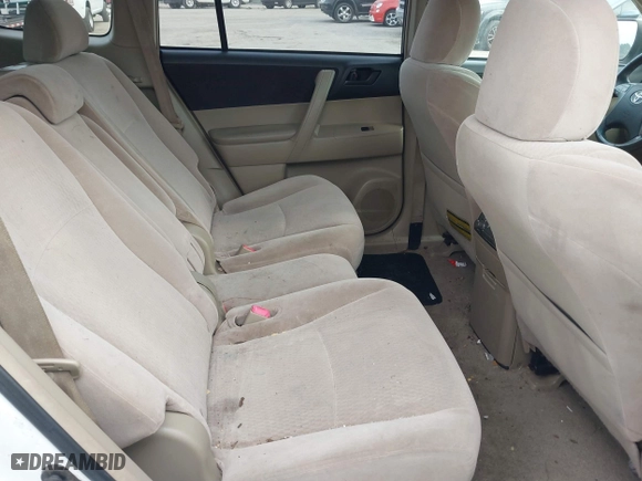2009 Toyota Highlander with VIN JTEES41A492132738, listed as a IAAI auction lot 41684270 with 202,741 mi miles. Bid and sale history available at carsss.com. Image 8.