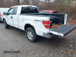 2010 Ford F-150 XL with VIN 1FTEX1E85AKC18141, listed as a IAAI auction lot 41948061 with 188,422 mi miles. Bid and sale history available at carsss.com. Image 3.