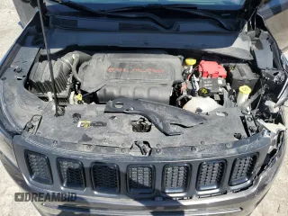 2019 Jeep Compass Altitude z VIN 3C4NJDBB7KT652855, wystawiony jako Copart lot #53485835 z przebiegiem 43 844 mil mil oraz Szkoda całkowita • Salvage title. Historia ofert i sprzedaży dostępna na DreamBid. Obrazek 13.