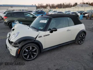 2008 MINI Convertible S z VIN WMWRH33508TU80962, wystawiony jako Copart lot #84747434 z przebiegiem 126 450 mil mil oraz Szkoda całkowita • Salvage title. Historia ofert i sprzedaży dostępna na DreamBid. Obrazek 1.