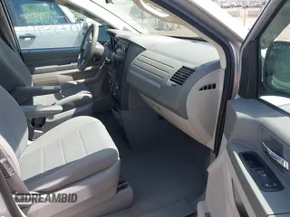 2008 Dodge Grand Caravan SE with VIN 2D8HN44H58R797943, listed as a IAAI auction lot 42073540 with 161,596 mi miles and . Bid and sale history available at DreamBid. Image 5.