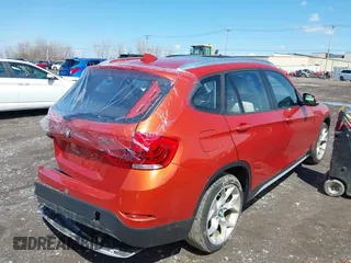 2015 BMW X1 xDrive28i with VIN WBAVL1C57FVY27822, listed as a IAAI auction lot 41977545 with 76,211 mi miles. Bid and sale history available at carsss.com. Image 18.