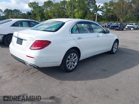 2019 Mercedes-Benz E-Class E 300 with VIN WDDZF4KB4KA686266, listed as a IAAI auction lot 41100169 with 18,205 mi miles. Bid and sale history available at carsss.com. Image 4.