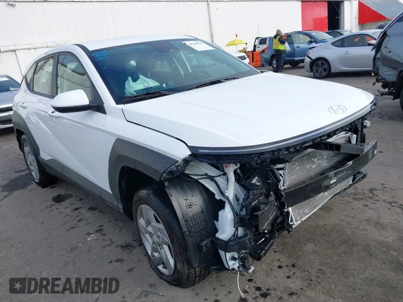 2025 Hyundai Kona SE with VIN KM8HACAB8SU216185, listed as a IAAI auction lot 41331541 with 4,930 mi miles. Bid and sale history available at carsss.com. Image 1.