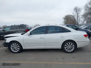 2007 Hyundai Azera SE with VIN KMHFC46F27A232569, listed as a IAAI auction lot 41906216 with 158,314 mi miles. Bid and sale history available at carsss.com. Image 15.