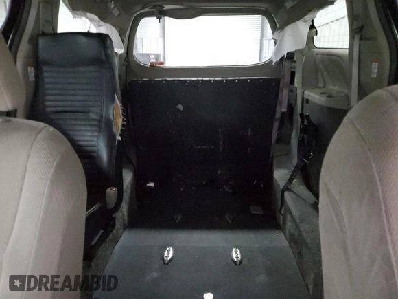 2016 Toyota Sienna L with VIN 5TDZK3DC2GS735352, listed as a Copart auction lot 77198404 with 224,495 mi miles and Salvage title. Bid and sale history available at DreamBid. Image 10.