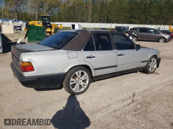 1988 Mercedes-Benz 300 with VIN WDBEA30D3JA683278, listed as a Copart auction lot 51253825 with 135,890 mi miles and Clean Title. Bid and sale history available at carsss.com. Image 3.