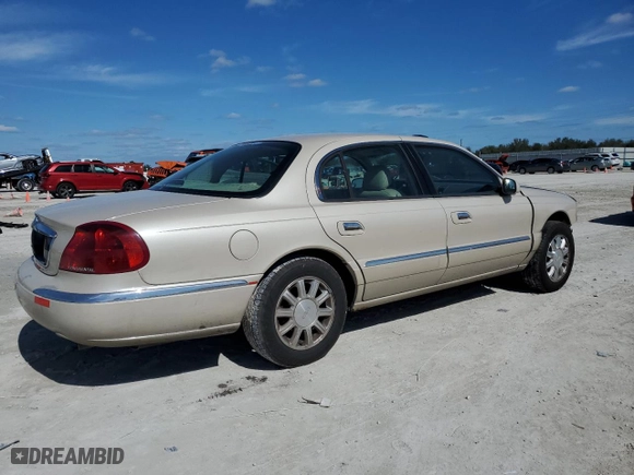 2002 Lincoln Continental with VIN 1LNHM97V82Y671963, listed as a Copart auction lot 42771995 with 157,788 mi miles and Non Repairable. Bid and sale history available at carsss.com. Image 3.