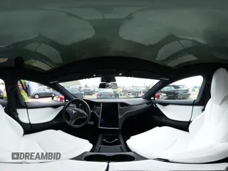 2019 Tesla Model S 100D z VIN 5YJSA1E46KF332066, wystawiony jako IAAI lot #42189828 z przebiegiem 55 751 mil mil oraz . Historia ofert i sprzedaży dostępna na DreamBid. Obrazek 18.