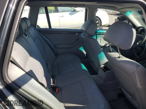 2002 BMW 3 Series 325xi with VIN WBAEP33492PF00590, listed as a Copart auction lot 78005834 with 146,279 mi miles and Clean Title. Bid and sale history available at carsss.com. Image 10.