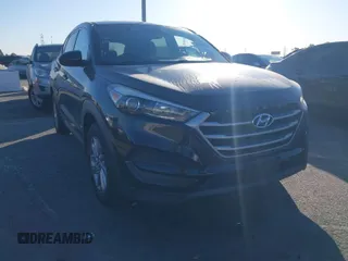 2017 Hyundai Tucson SE with VIN KM8J23A42HU277007, listed as a IAAI auction lot 41347764 with 70,472 mi miles. Bid and sale history available at carsss.com. Image 1.