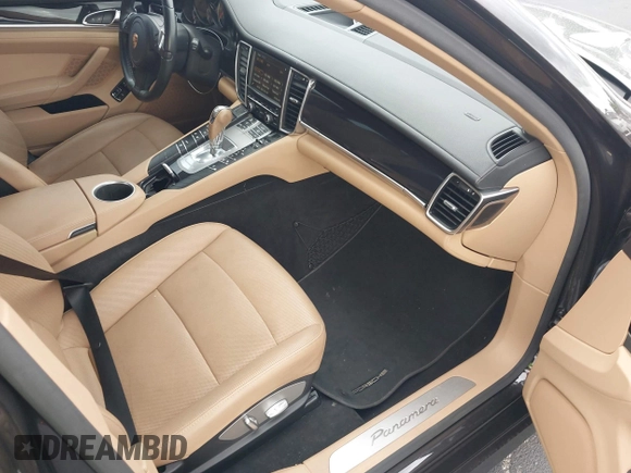 2015 Porsche Panamera 4 с VIN WP0AA2A71FL002436, выставлен на аукционе IAAI как лот 42479904 с пробегом 64 750 миль миль и . История ставок и продаж доступна на DreamBid. Изображение 5.