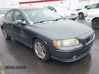 2007 Volvo S60 2.5L Turbo with VIN YV1RS592772610389, listed as a IAAI auction lot 41872376 with 169,296 mi miles. Bid and sale history available at carsss.com. Image 1.