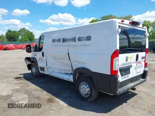 2021 Ram ProMaster Cargo z VIN 3C6LRVVG4ME529686, wystawiony jako IAAI lot #42216599 z przebiegiem 74 985 mil mil oraz . Historia ofert i sprzedaży dostępna na DreamBid. Obrazek 3.