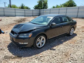 2014 Volkswagen Passat SEL Premium z VIN 1VWCN7A37EC093439, wystawiony jako Copart lot #56491545 z przebiegiem 196 531 mil mil oraz Szkoda całkowita • Salvage title. Historia ofert i sprzedaży dostępna na DreamBid. Obrazek 1.