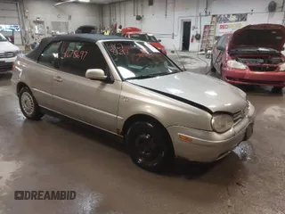 2001 Volkswagen Cabrio GLS with VIN 3VWCC21V81M807436, listed as a IAAI auction lot 41678697 with 160,442 mi miles and . Bid and sale history available at DreamBid. Image 1.