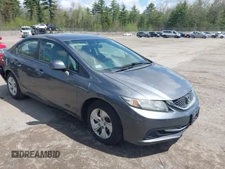 2013 Honda Civic LX z VIN 19XFB2F55DE266873, wystawiony jako IAAI lot #42205189 z przebiegiem 161 897 mil mil oraz . Historia ofert i sprzedaży dostępna na DreamBid. Obrazek 1.