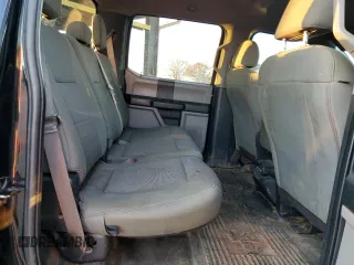 2019 Ford F-350 XL z VIN 1FT8W3DT8KEG64950, wystawiony jako Copart lot #87010314 z przebiegiem Nie podano mil oraz Szkoda całkowita • Salvage title. Historia ofert i sprzedaży dostępna na DreamBid. Obrazek 10.