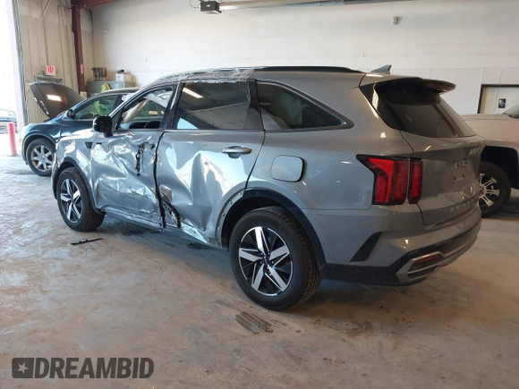 2022 Kia Sorento S with VIN 5XYRL4LC8NG123705, listed as a IAAI auction lot 42231243 with 90,031 mi miles and . Bid and sale history available at DreamBid. Image 3.