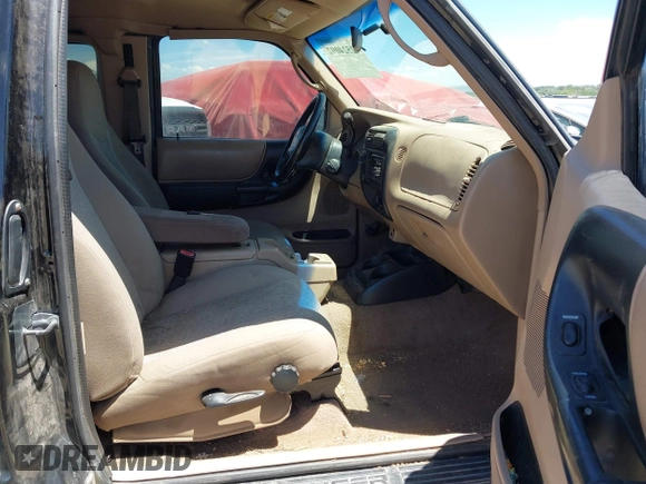 2002 Ford Ranger XL Fleet with VIN 1FTZR45EX2PB13022, listed as a IAAI auction lot 42524092 with 183,603 mi miles and . Bid and sale history available at DreamBid. Image 5.