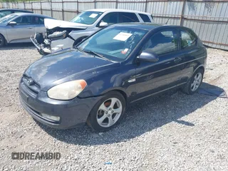 2008 Hyundai Accent SE z VIN KMHCN36C28U063313, wystawiony jako IAAI lot #42241892 z przebiegiem 147 097 mil mil oraz . Historia ofert i sprzedaży dostępna na DreamBid. Obrazek 18.