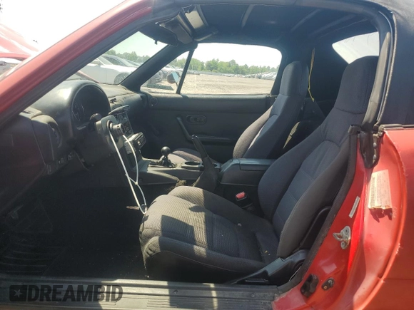 1993 Mazda MX-5 Miata z VIN JM1NA3511P0406871, wystawiony jako Copart lot #62239125 z przebiegiem 217 379 mil mil oraz Szkoda całkowita • Salvage title. Historia ofert i sprzedaży dostępna na DreamBid. Obrazek 7.