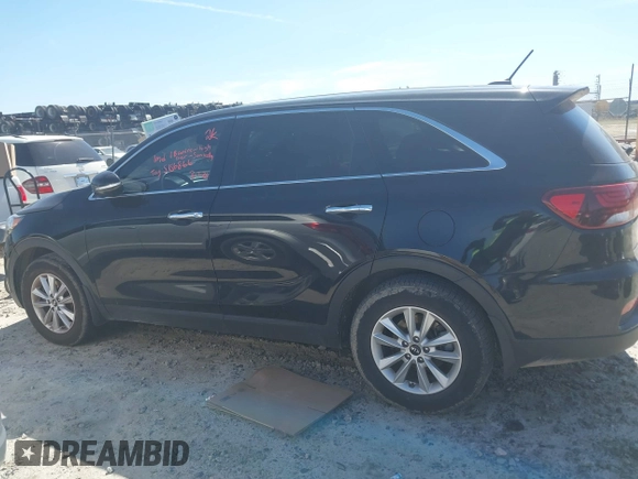2019 Kia Sorento LX with VIN 5XYPG4A35KG549507, listed as a IAAI auction lot 41726414 with 87,507 mi miles. Bid and sale history available at carsss.com. Image 14.