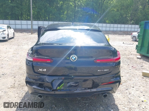 2020 BMW X4 xDrive30i z VIN 5UX2V1C04LLE67552, wystawiony jako IAAI lot #42248462 z przebiegiem 84 531 mil mil oraz . Historia ofert i sprzedaży dostępna na DreamBid. Obrazek 16.