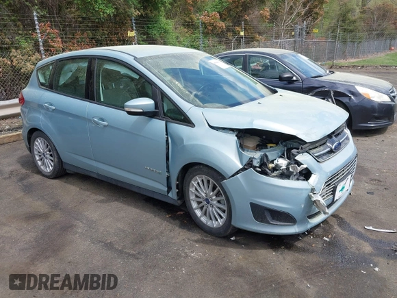2014 Ford C-Max SE with VIN 1FADP5AU9EL519720, listed as a IAAI auction lot 41964610 with 71,985 mi miles. Bid and sale history available at carsss.com. Image 1.