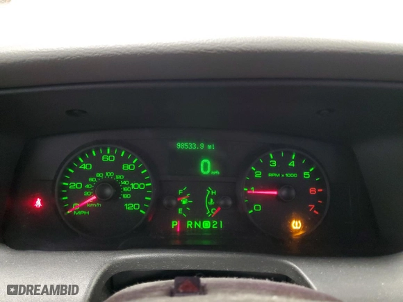 2008 Ford Crown Victoria LX with VIN 2FAFP74V28X129994, listed as a Copart auction lot 88662595 with 98,533 mi miles and Salvage Title. Bid and sale history available at carsss.com. Image 9.