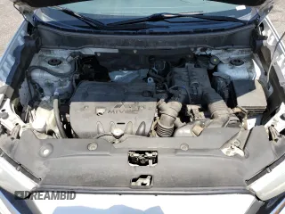 2017 Mitsubishi Outlander ES z VIN JA4AR3AU7HZ032944, wystawiony jako Copart lot #62033455 z przebiegiem 301 057 mil mil oraz Czysty tytuł • Clean title. Historia ofert i sprzedaży dostępna na DreamBid. Obrazek 12.