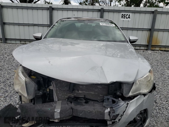 2012 Volkswagen CC Lux Plus with VIN WVWHP7AN9CE552993, listed as a Copart auction lot 51700625 with 147,107 mi miles and Salvage title. Bid and sale history available at DreamBid. Image 5.