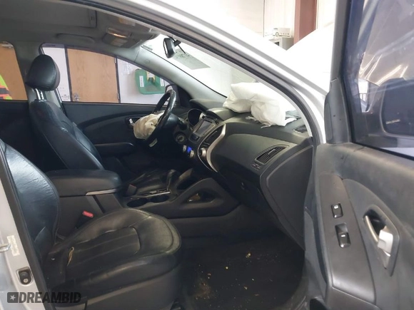 2011 Hyundai Tucson Limited with VIN KM8JUCAC2BU156616, listed as a IAAI auction lot 41788854 with 193,978 mi miles. Bid and sale history available at carsss.com. Image 5.