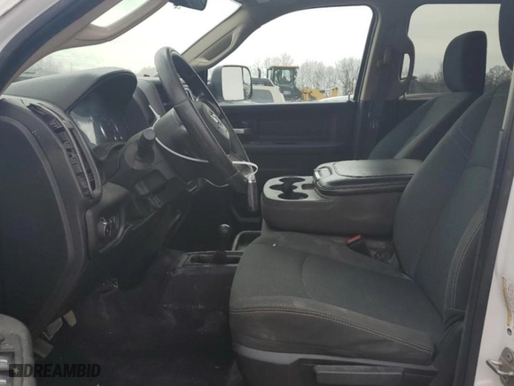 2019 Ram 2500 Tradesman with VIN 3C6UR5HJ7KG683600, listed as a Copart auction lot 48222334 with 131,995 mi miles and Salvage Title. Bid and sale history available at carsss.com. Image 7.