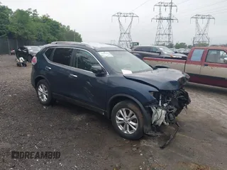 2015 Nissan Rogue SL z VIN 5N1AT2MV4FC885612, wystawiony jako IAAI lot #42381098 z przebiegiem 124 068 mil mil oraz . Historia ofert i sprzedaży dostępna na DreamBid. Obrazek 1.