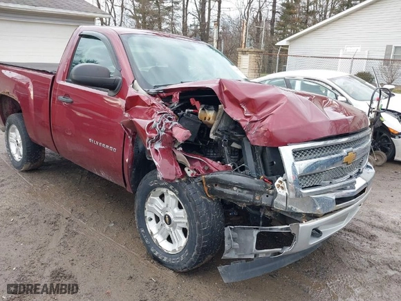 2013 Chevrolet Silverado 1500 LT with VIN 1GCNKSE01DZ168655, listed as a IAAI auction lot 41488652 with 102,224 mi miles. Bid and sale history available at carsss.com. Image 6.