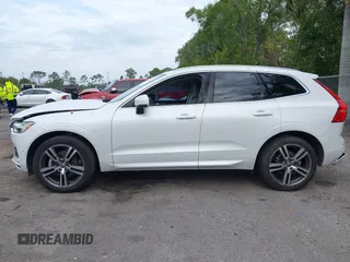 2019 Volvo XC60 Momentum with VIN LYV102DK8KB191507, listed as a IAAI auction lot 41977464 with 38,548 mi miles and . Bid and sale history available at DreamBid. Image 15.